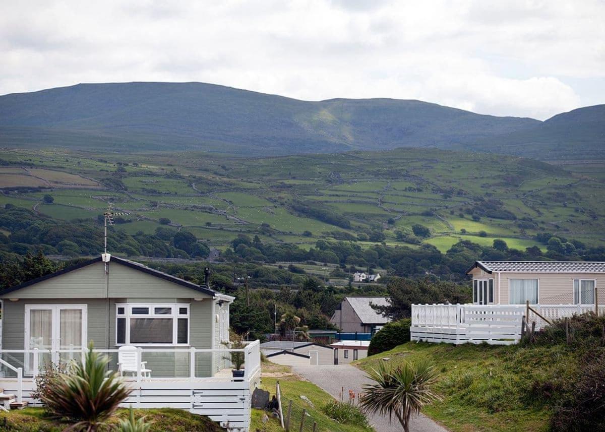 Barmouth Bay Holiday Park Llanddwywe Exteriör bild