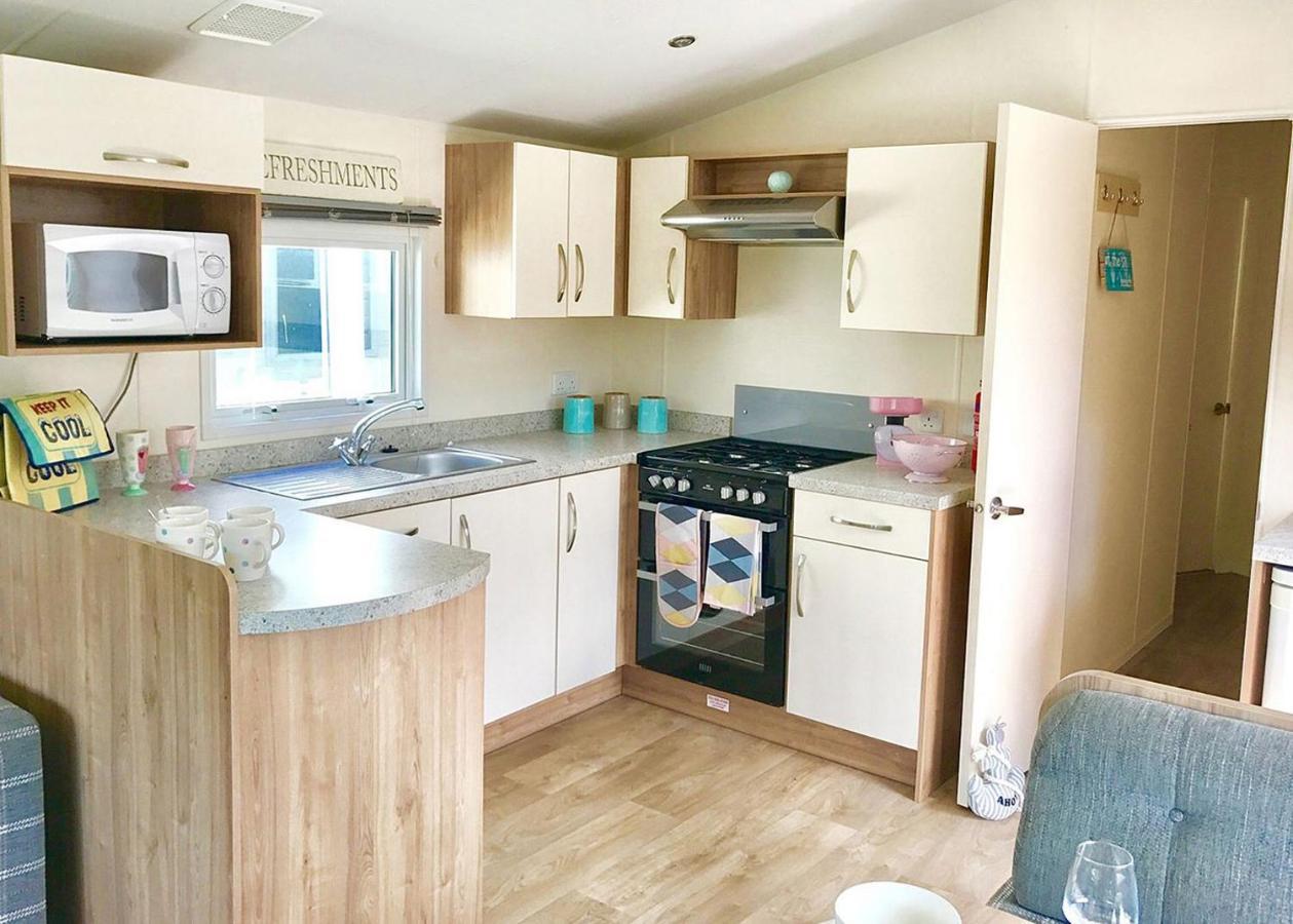 Barmouth Bay Holiday Park Llanddwywe Exteriör bild