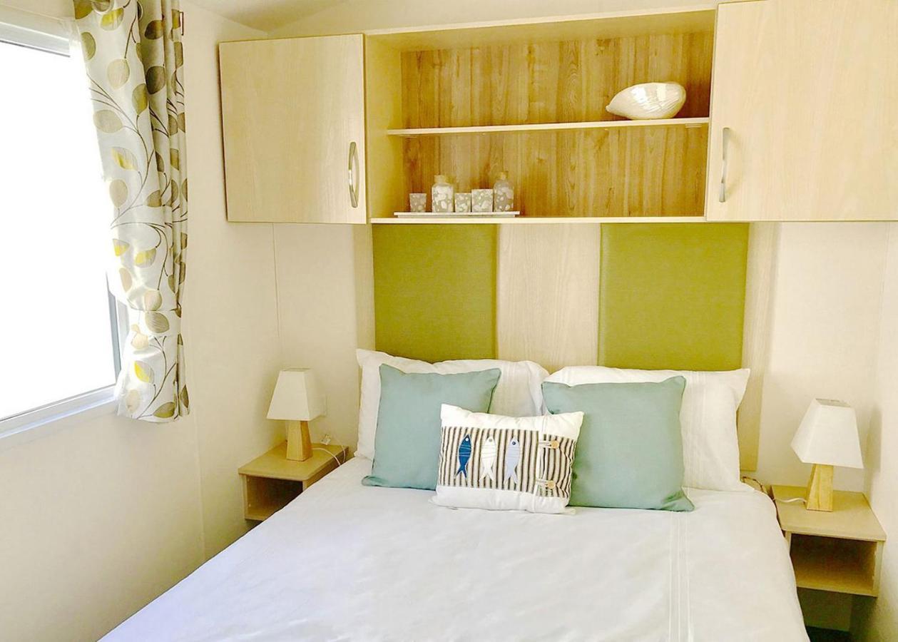 Barmouth Bay Holiday Park Llanddwywe Exteriör bild